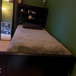 Meet your Posher, Zavelli